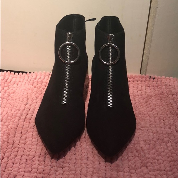 【H&M】ANKLE BOOTIE WITH ZIPPER DETAILS. Size 8 - Picture 2 of 8